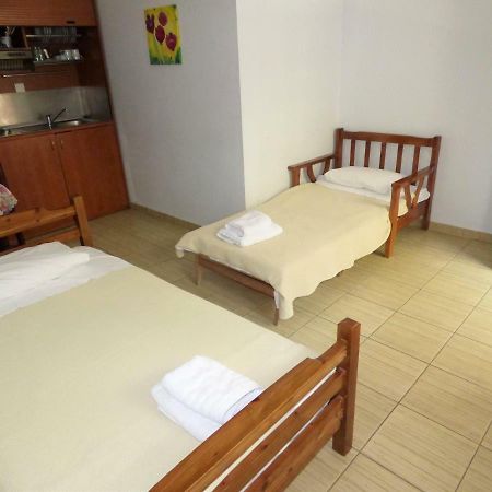 Dolphins Apartments & Rooms Limenas (Thasos) Exterior foto