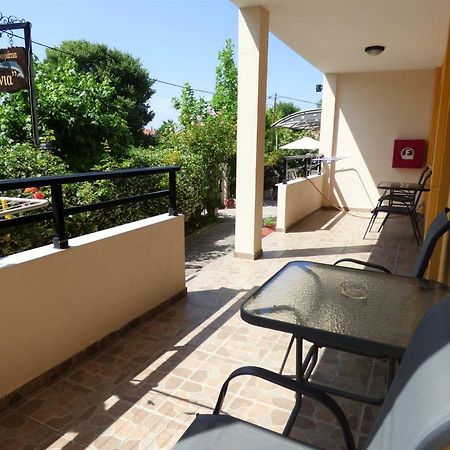 Dolphins Apartments & Rooms Limenas (Thasos) Exterior foto