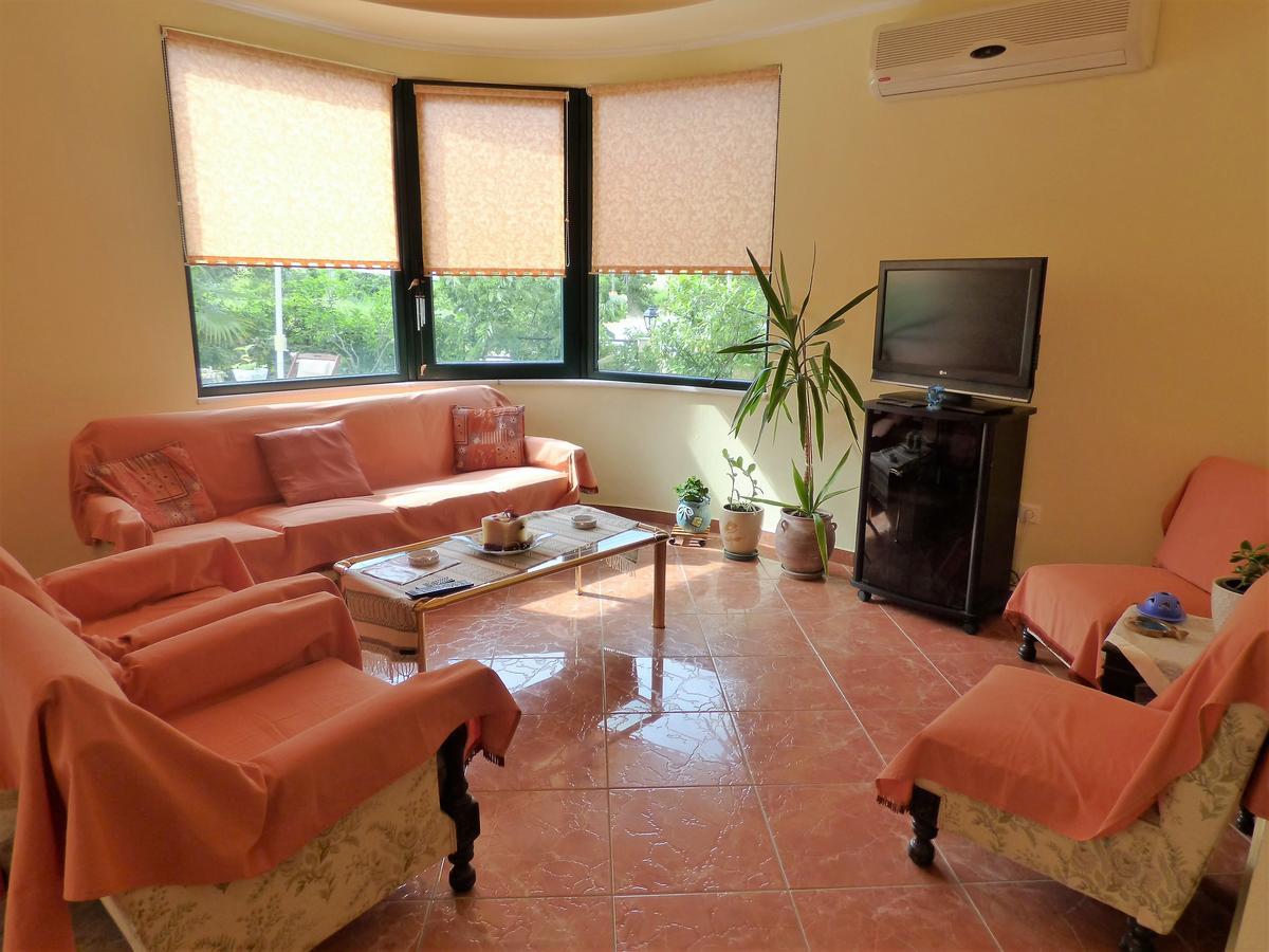 Dolphins Apartments & Rooms Limenas (Thasos) Exterior foto