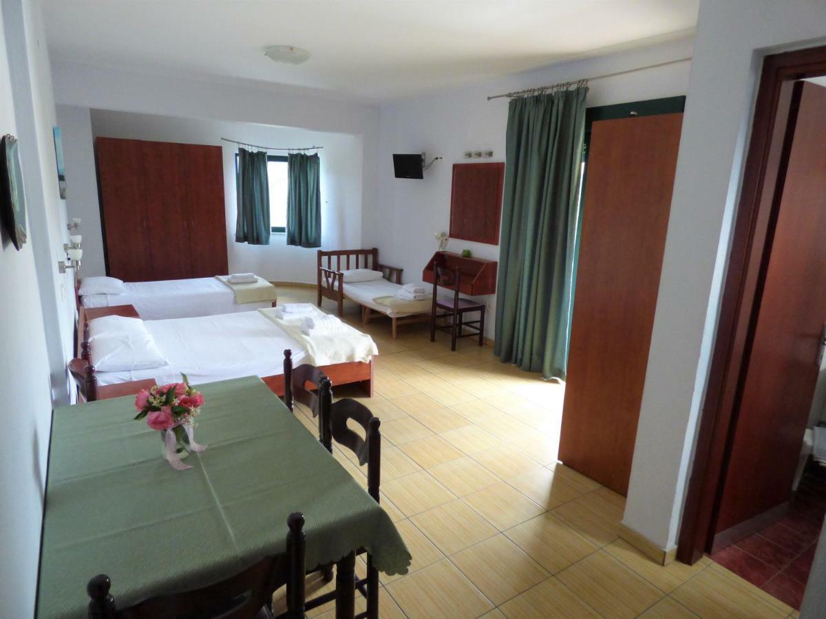 Dolphins Apartments & Rooms Limenas (Thasos) Exterior foto